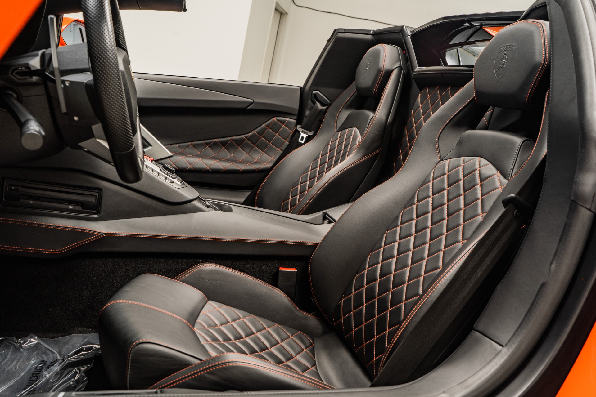 Used-2015-Lamborghini-Aventador-LP-700-4-1670959003